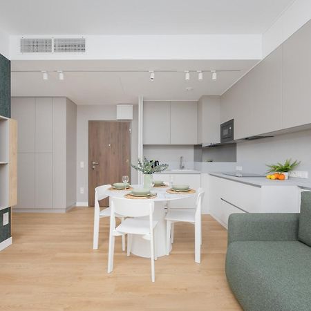 Exceptional Business Apartments By Noclegi Renters Warsaw Exterior photo
