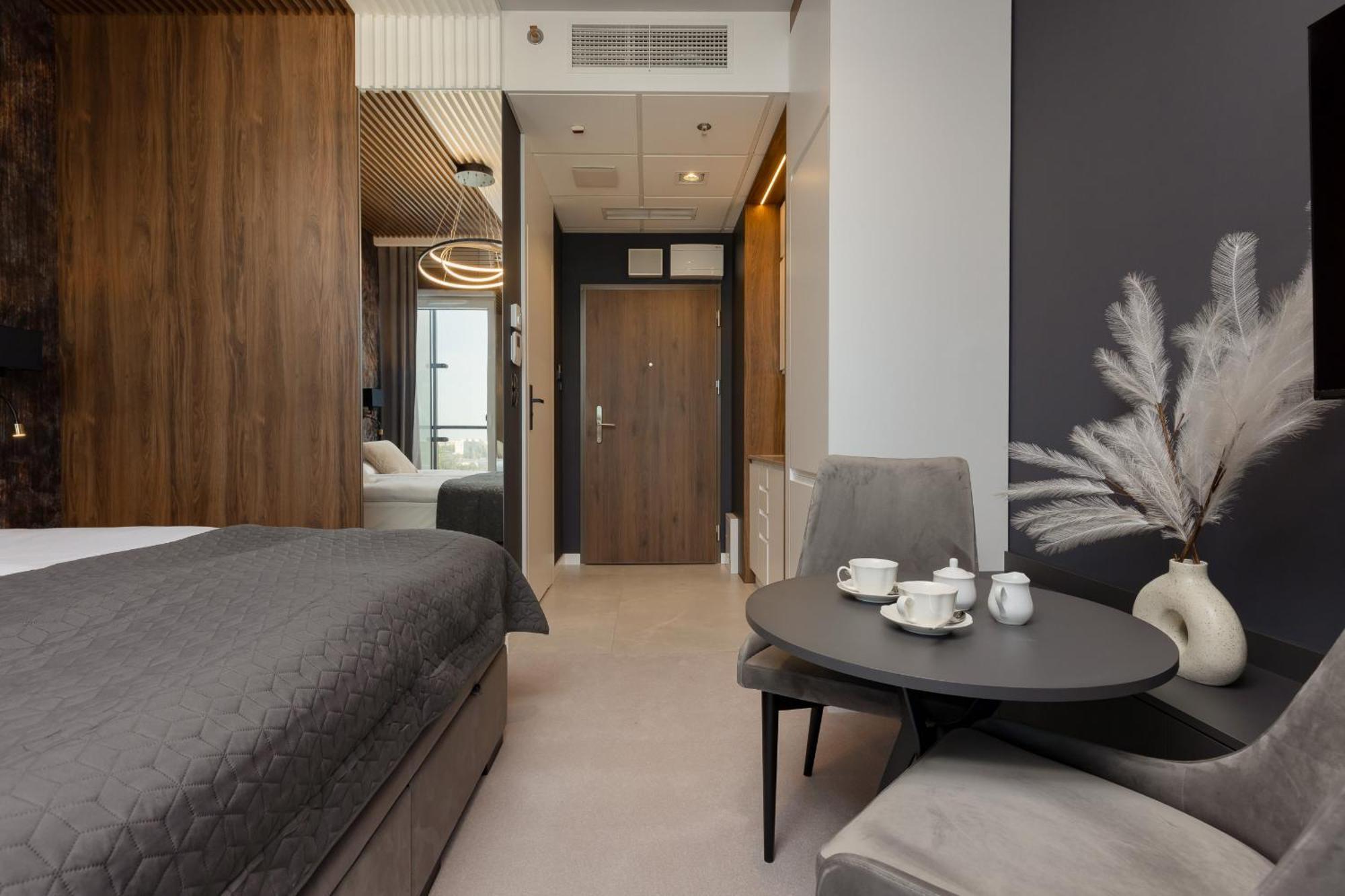 Exceptional Business Apartments By Noclegi Renters Warsaw Exterior photo