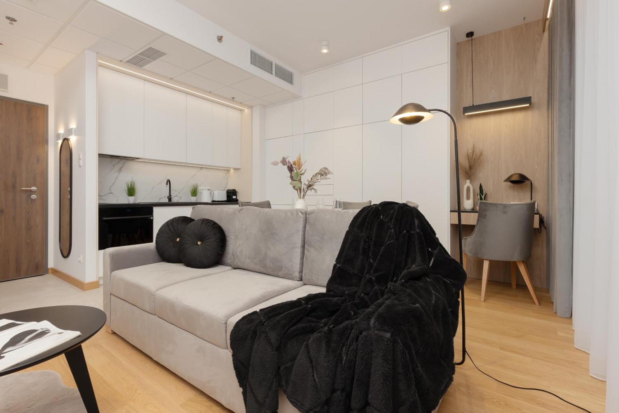 Exceptional Business Apartments By Noclegi Renters Warsaw Exterior photo