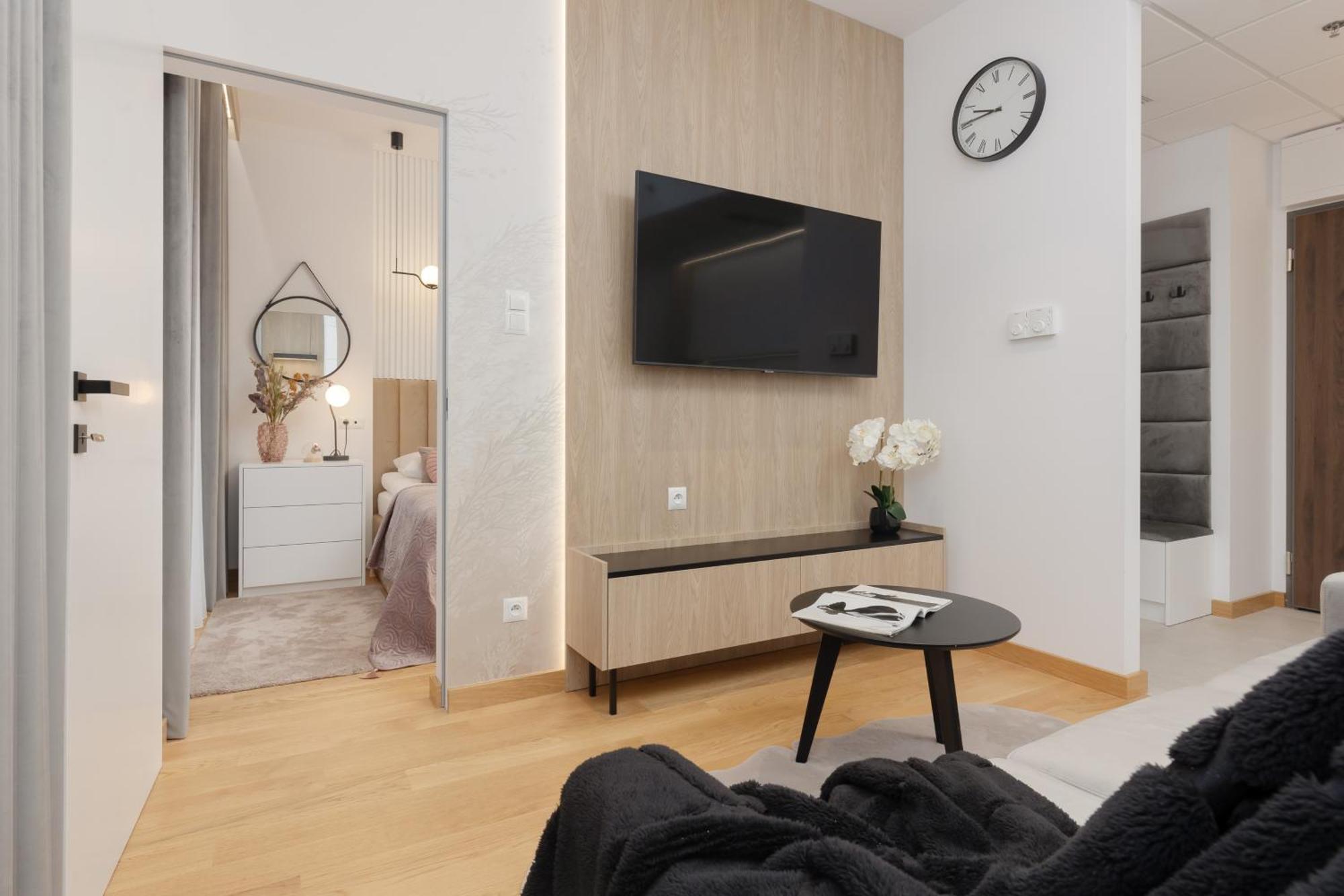 Exceptional Business Apartments By Noclegi Renters Warsaw Exterior photo